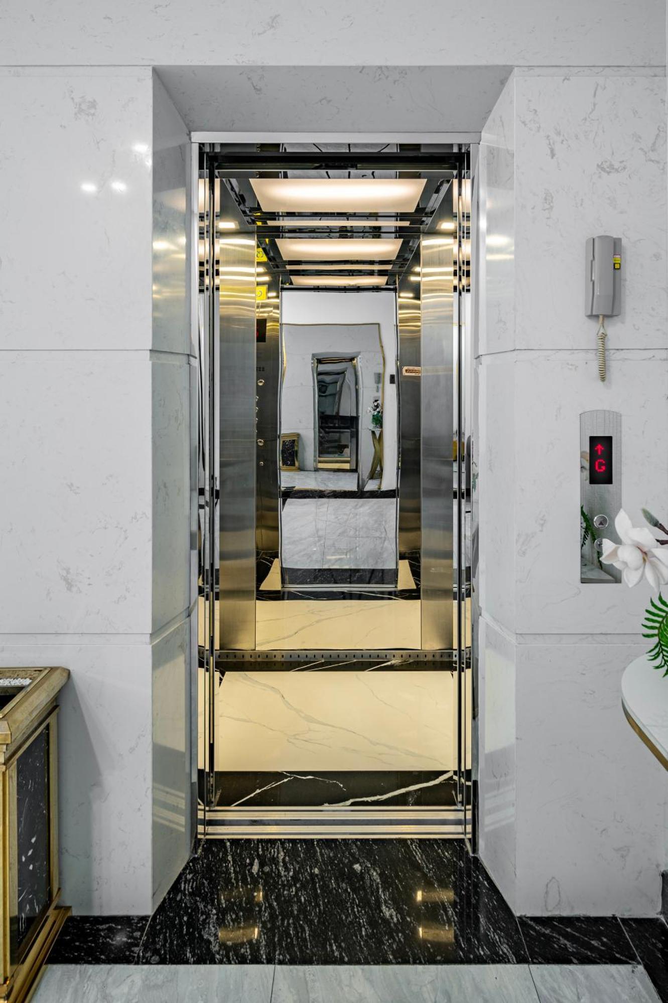Net Viet Hotel Vincom 朔庄 外观 照片